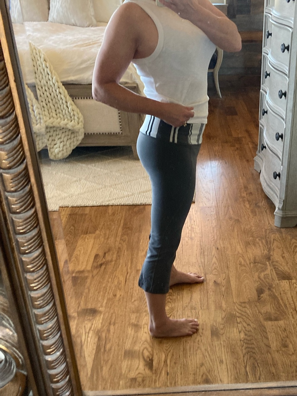 Vintage Lululemon Capri Gather & Crow Crop Soot Light Groovy Stripe Nimbus
